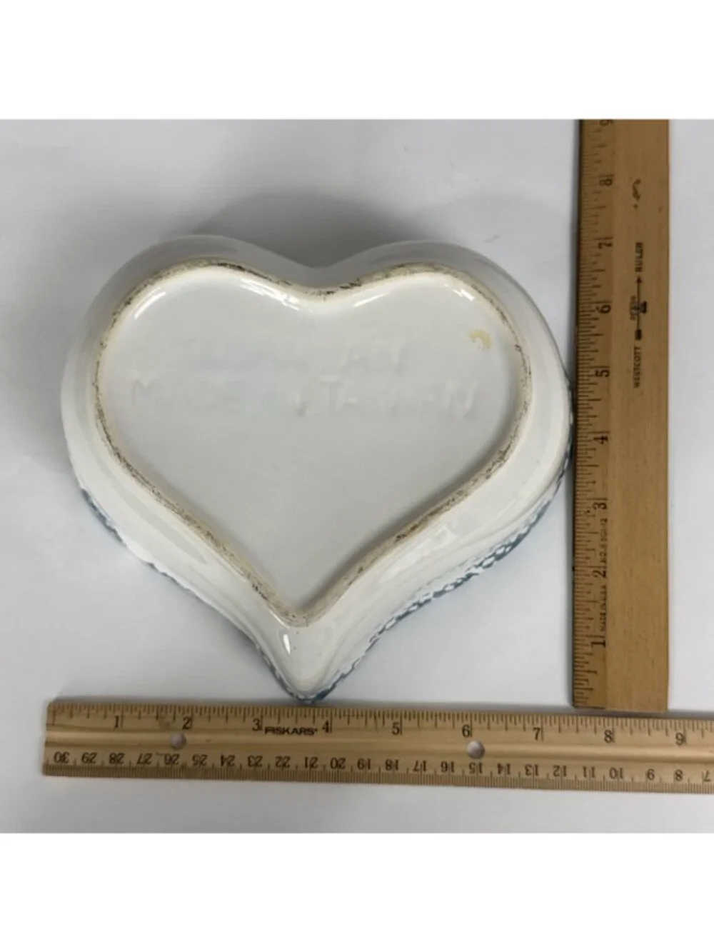 1990s Loan An Ceramic Heart Blue Spongeware 7.5